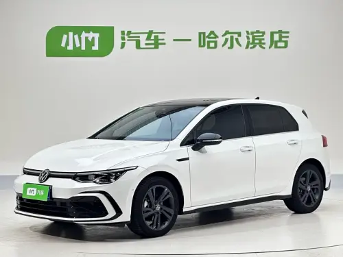 Volkswagen Golf, 2022