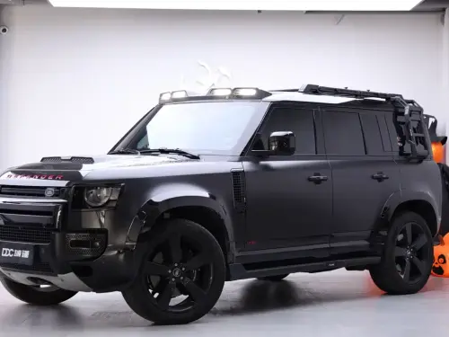 Land Rover Defender, 2024
