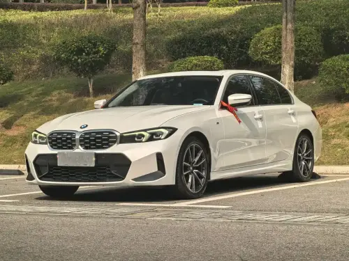 BMW 3-Series, 2023