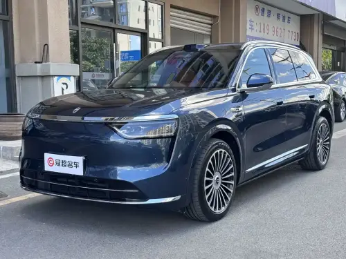AITO M8, 2025