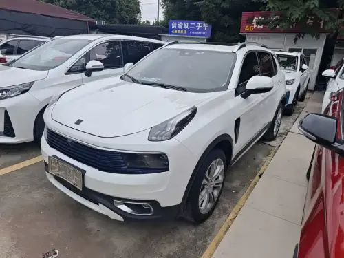 Lynk & Co 01, 2020