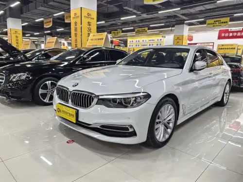 BMW 5-Series, 2019