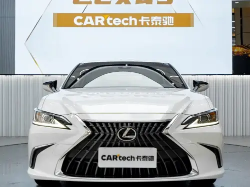 Lexus ES, 2024