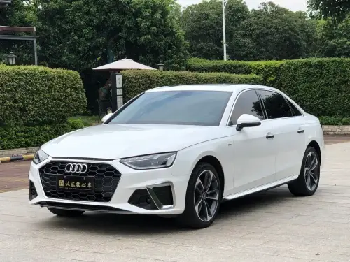 Audi A4, 2022