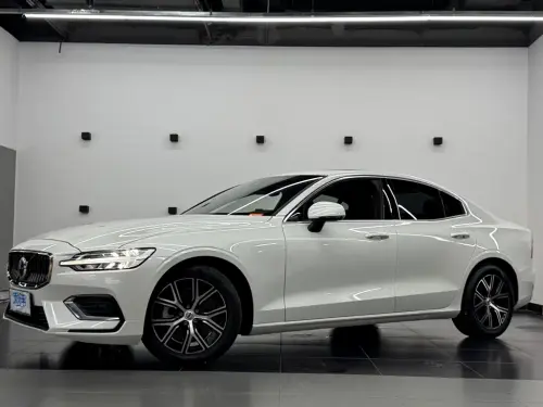 Volvo S60, 2025