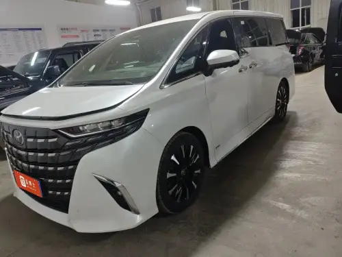 Toyota Alphard, 2026