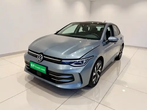 Volkswagen Golf, 2025