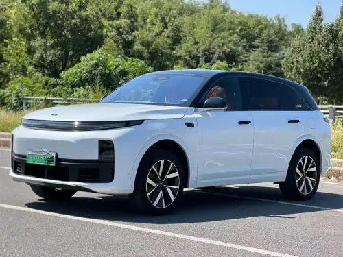Li Auto L6, 2025