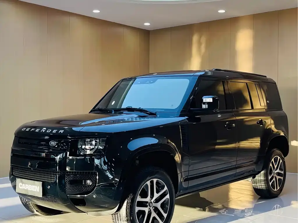 Land Rover Defender, 2024
