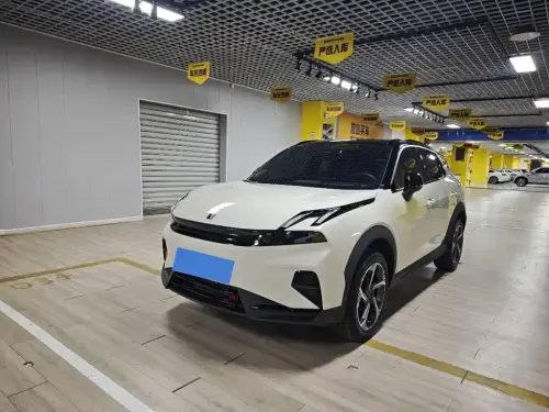 Lynk & Co 06, 2025