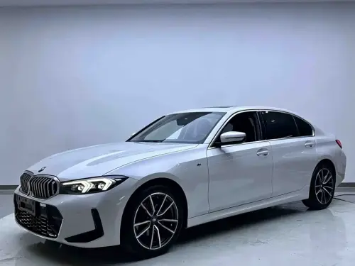 BMW 3-Series, 2023