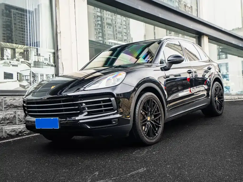 Porsche Cayenne, 2022