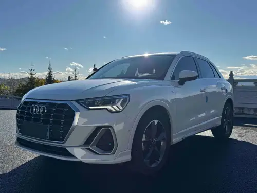 Audi Q3, 2022