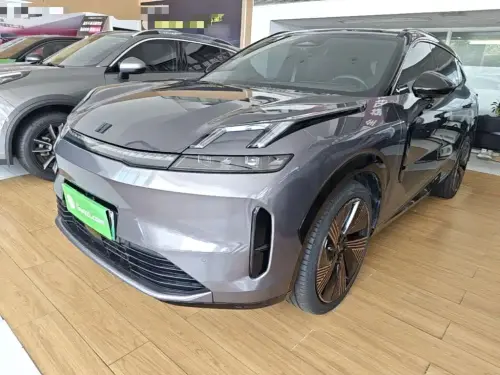 Lynk & Co 08, 2024