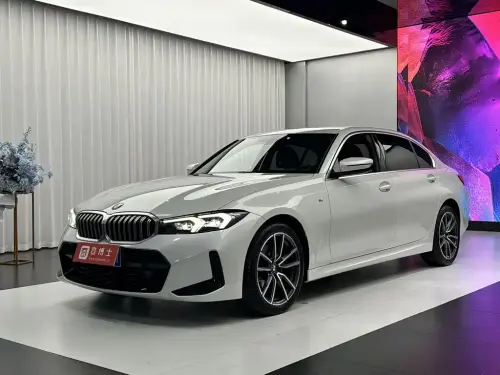 BMW 3-Series, 2023