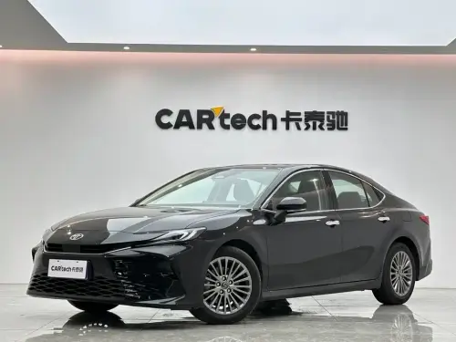 Toyota Camry, 2025