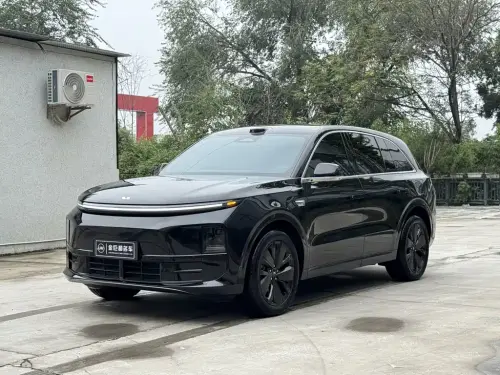 Li Auto L6, 2025
