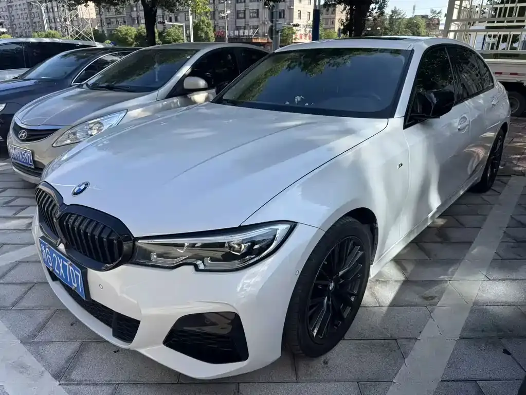 BMW 3-Series, 2021
