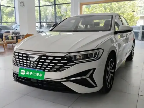 Jetta VA7, 2025