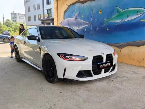 BMW 4-Series M, 2022