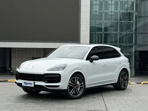 Porsche Cayenne, 2022
