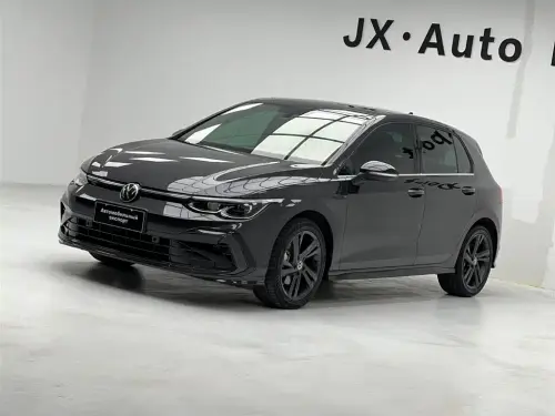 Volkswagen Golf, 2022