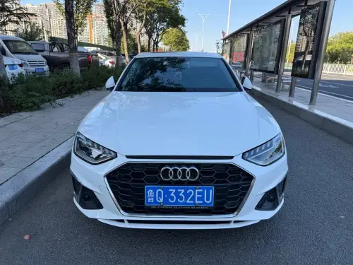 Audi A4, 2022