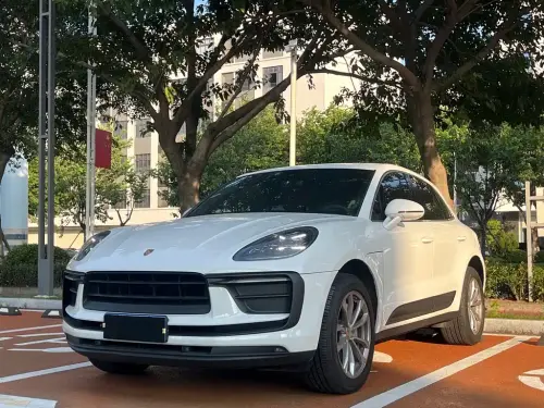 Porsche Macan, 2023