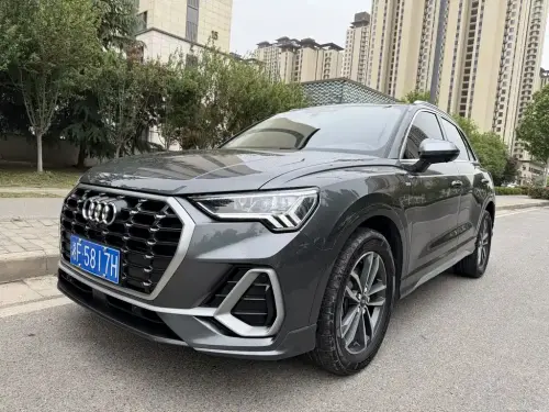 Audi Q3, 2022