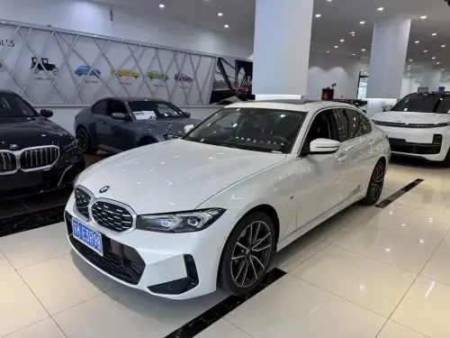 BMW 3-Series, 2024
