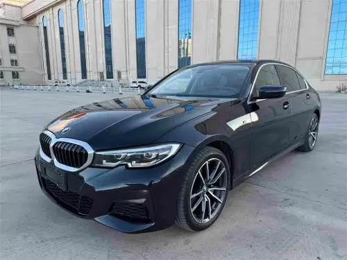 BMW 3-Series, 2022