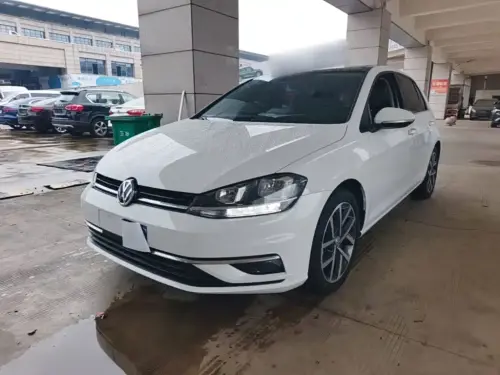 Volkswagen Golf, 2020