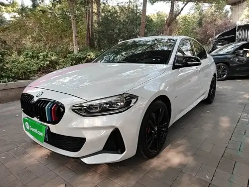 BMW 1-Series, 2023