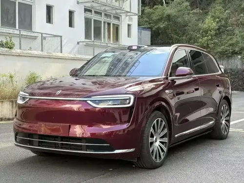 AITO M7, 2025