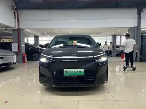 XPeng X9, 2026