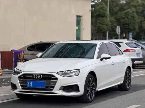 Audi A4, 2022