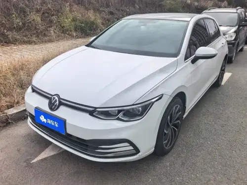 Volkswagen Golf, 2023