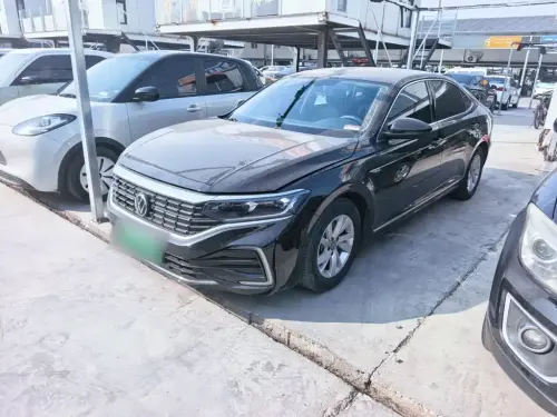 Volkswagen Passat, 2022