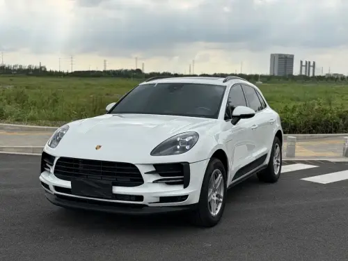 Porsche Macan, 2021
