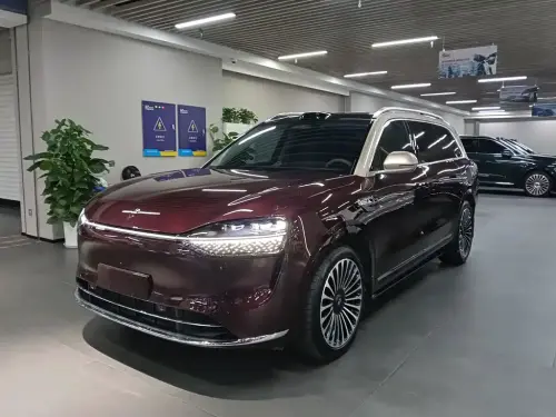 AITO M9, 2025