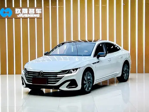 Volkswagen CC, 2023
