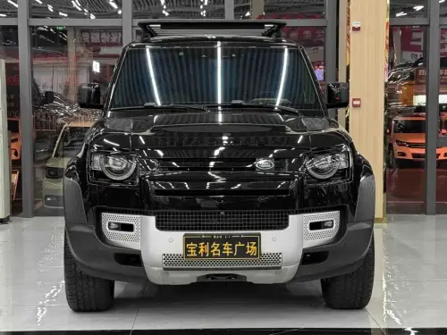 Land Rover Defender, 2024