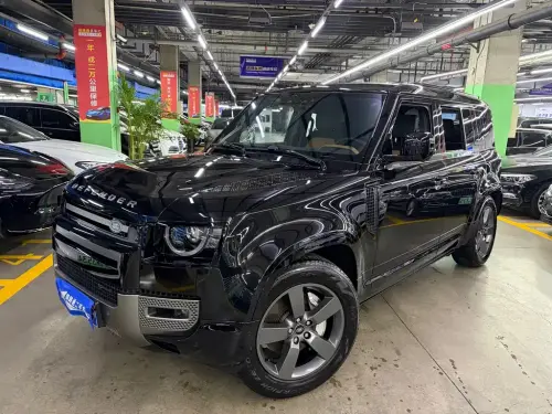 Land Rover Defender, 2023