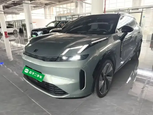 Lynk & Co 08, 2023