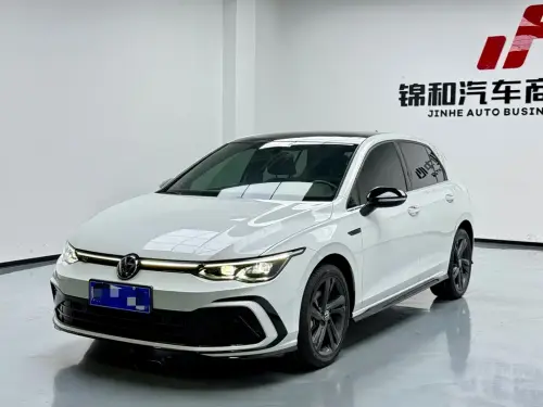 Volkswagen Golf, 2023