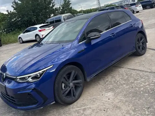 Volkswagen Golf, 2022