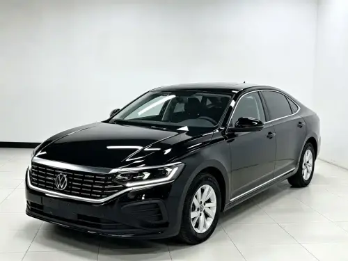 Volkswagen Passat, 2022