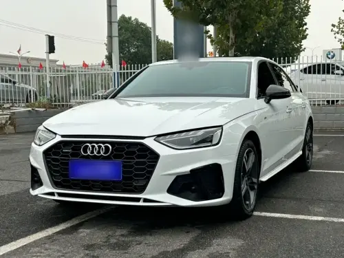 Audi A4, 2022