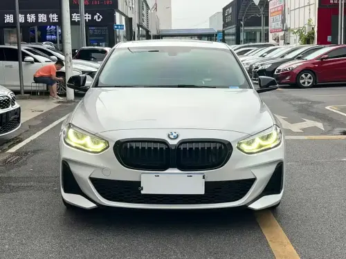 BMW 1-Series, 2022