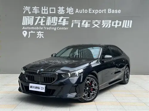 BMW 5-Series, 2026